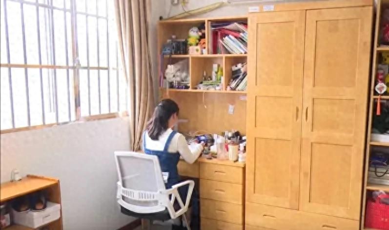 父親病逝母親失蹤 女孩考上上海理工